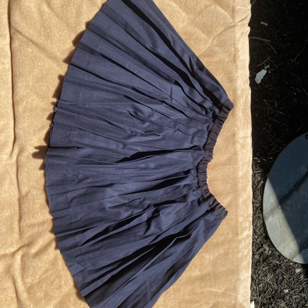 Navy girls pleated skirt